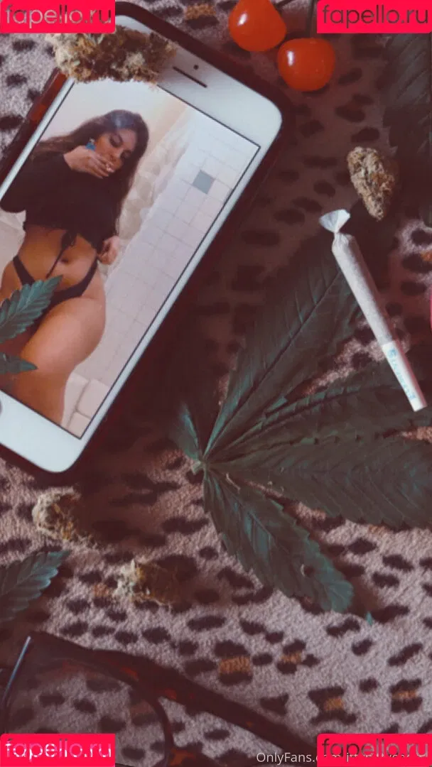 ittybittycherry Onlyfans Photo Gallery 