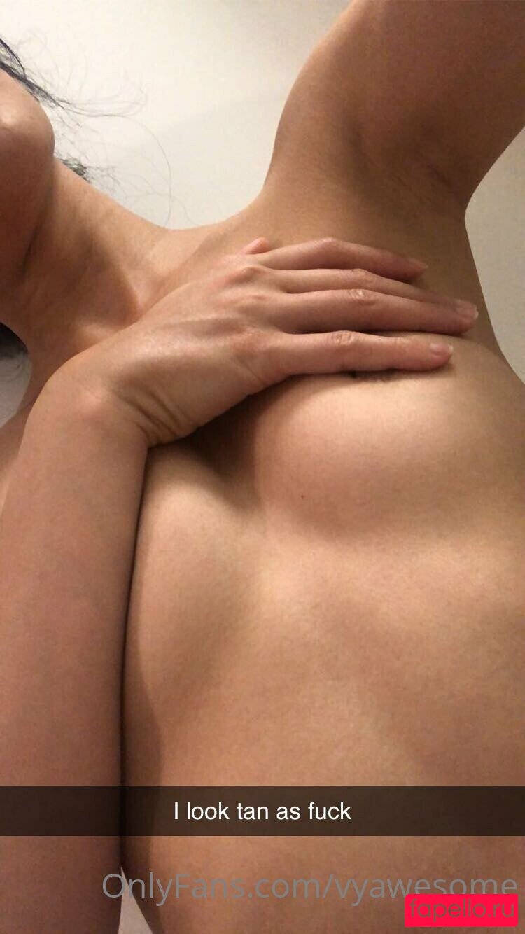 VyAwesome Nude Onlyfans Photo 15