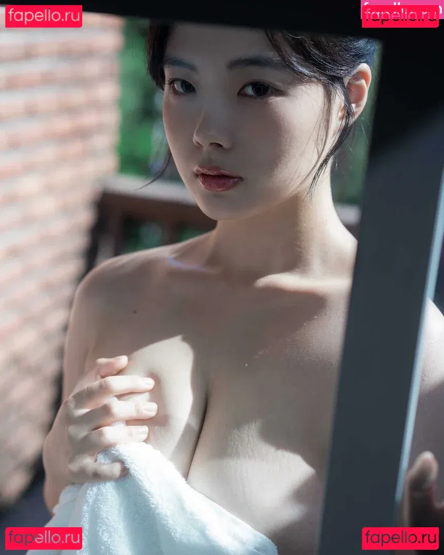 Roah Leehee Onlyfans Photo Gallery 