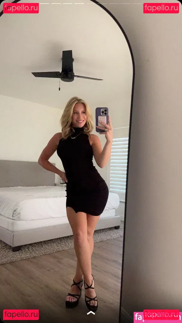 Lizzy Wurst Onlyfans Photo Gallery 