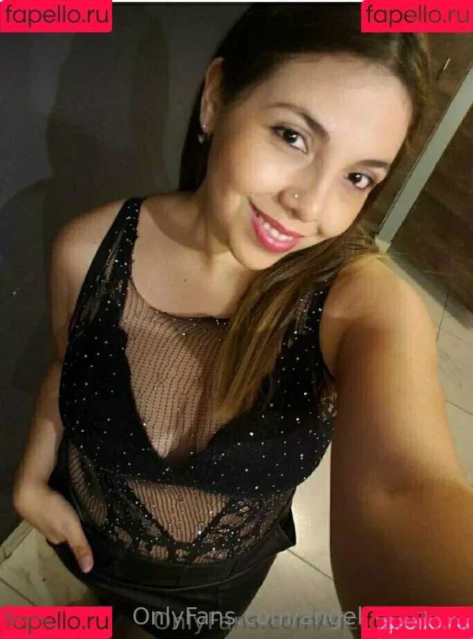 angel_crystalll Onlyfans Photo Gallery 