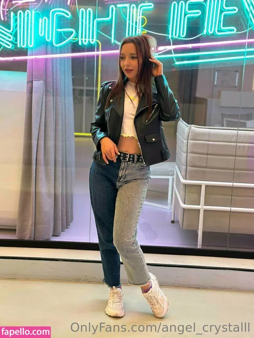 angel_crystalll Onlyfans Photo Gallery 