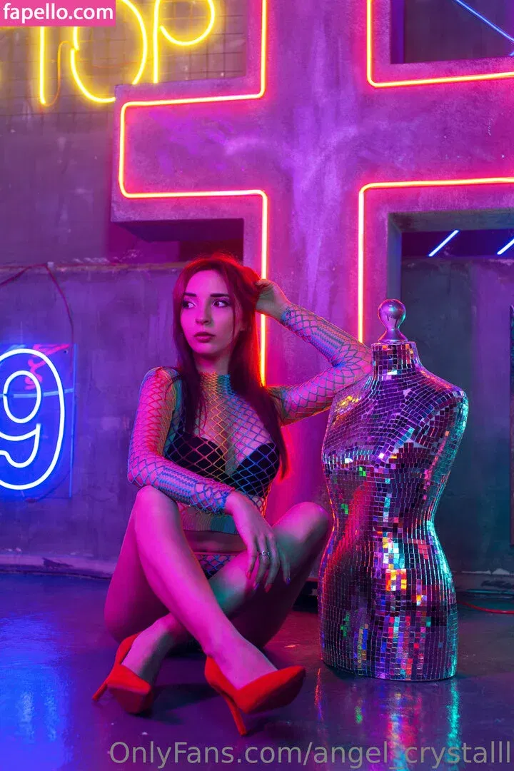 angel_crystalll Onlyfans Photo Gallery 