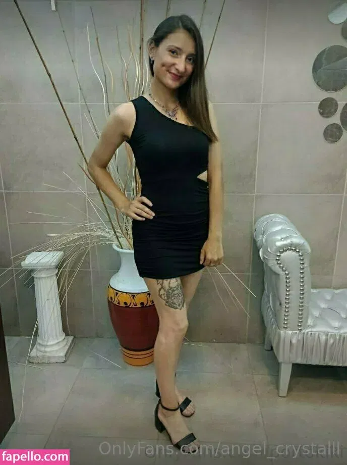 angel_crystalll Onlyfans Photo Gallery 