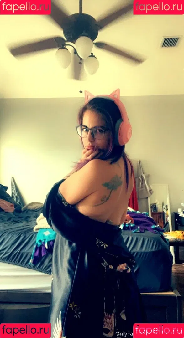 petitetreat_ Onlyfans Photo Gallery 