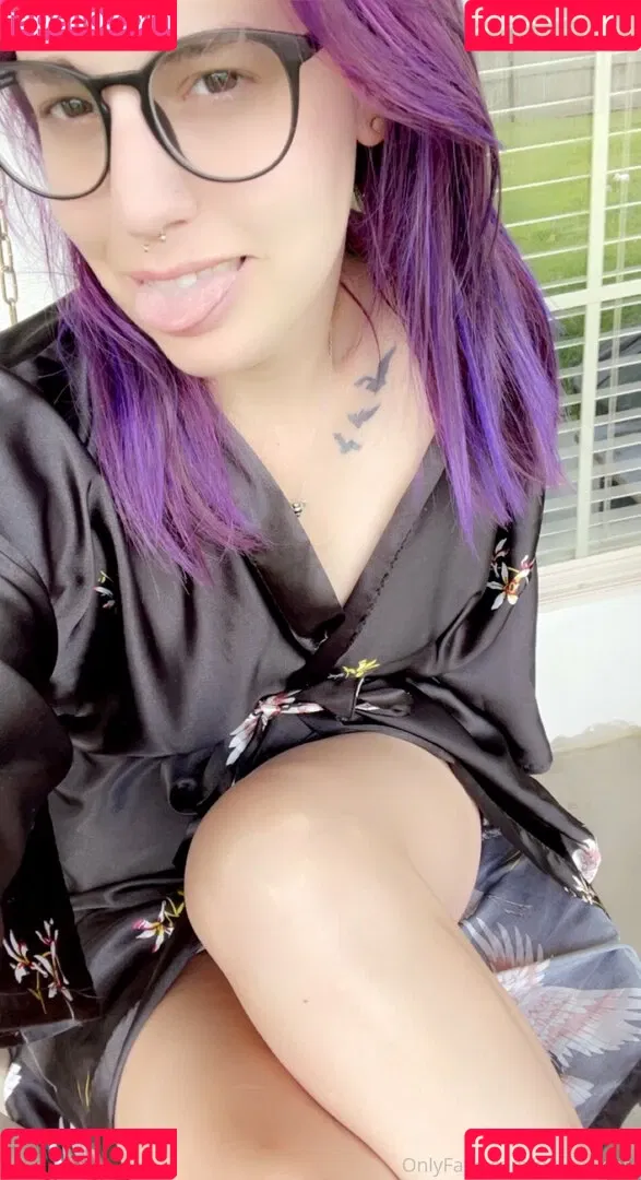 petitetreat_ Onlyfans Photo Gallery 