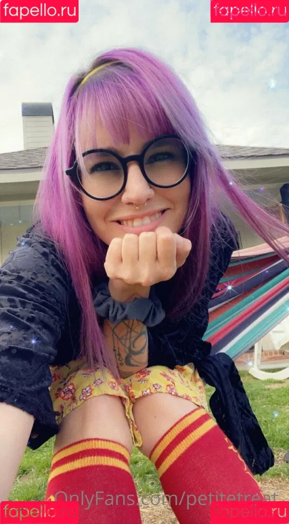 petitetreat_ Onlyfans Photo Gallery 