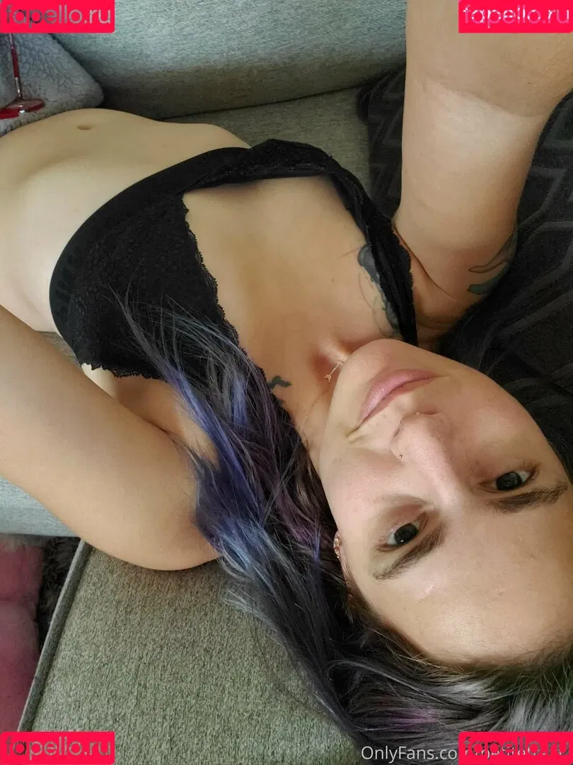 petitetreat_ Onlyfans Photo Gallery 