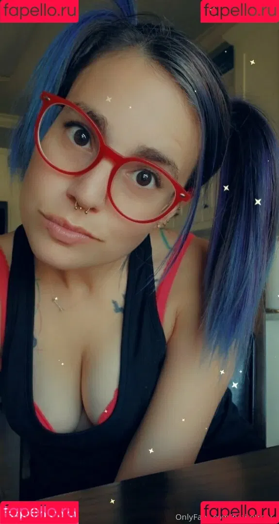 petitetreat_ Onlyfans Photo Gallery 