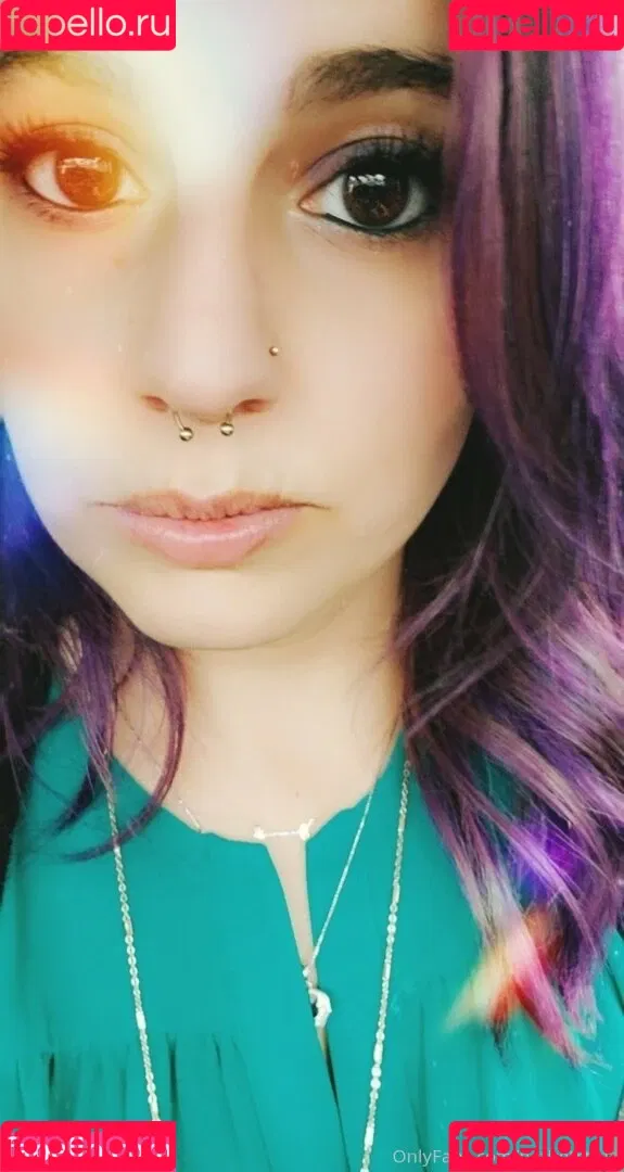 petitetreat_ Onlyfans Photo Gallery 