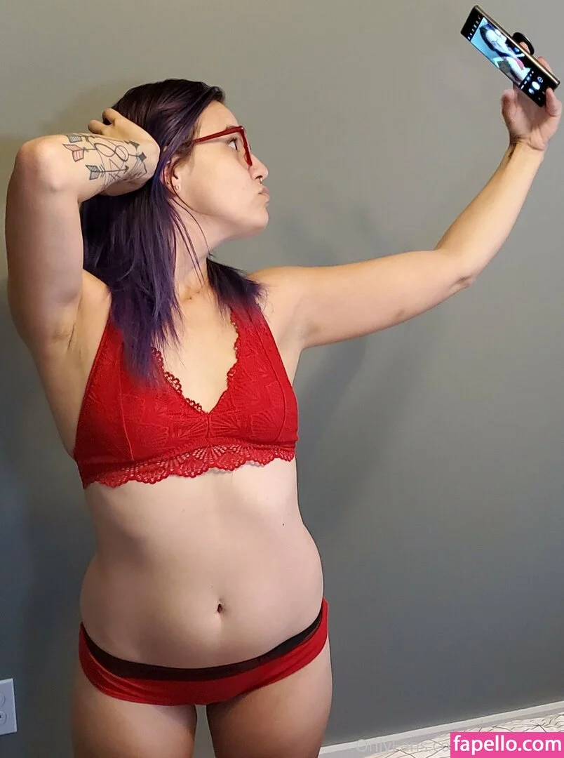 petitetreat_ Onlyfans Photo Gallery 