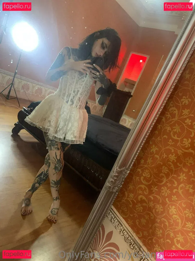 yo-landi_black Onlyfans Photo Gallery 