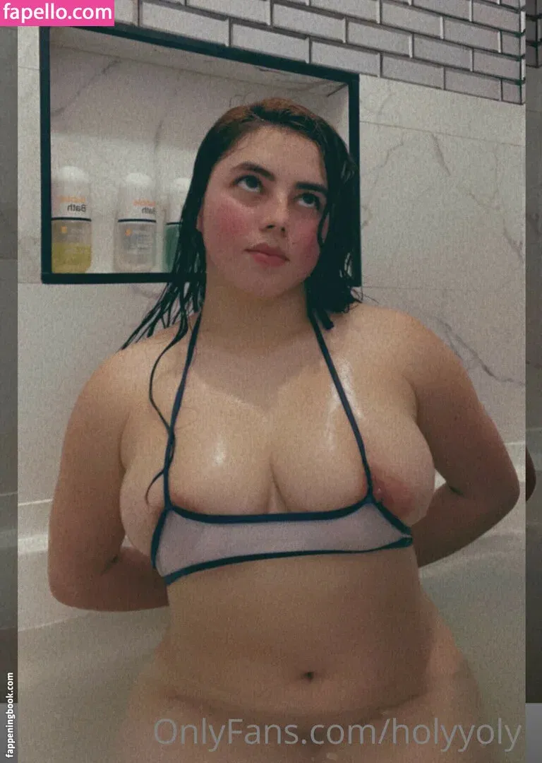 Holy Yoly Onlyfans Photo Gallery 