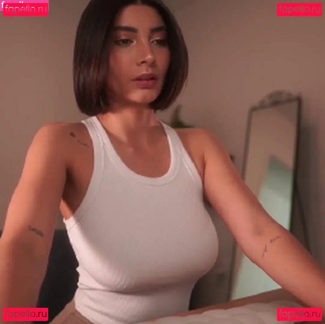 Letizia Fulkers Onlyfans Photo Gallery 