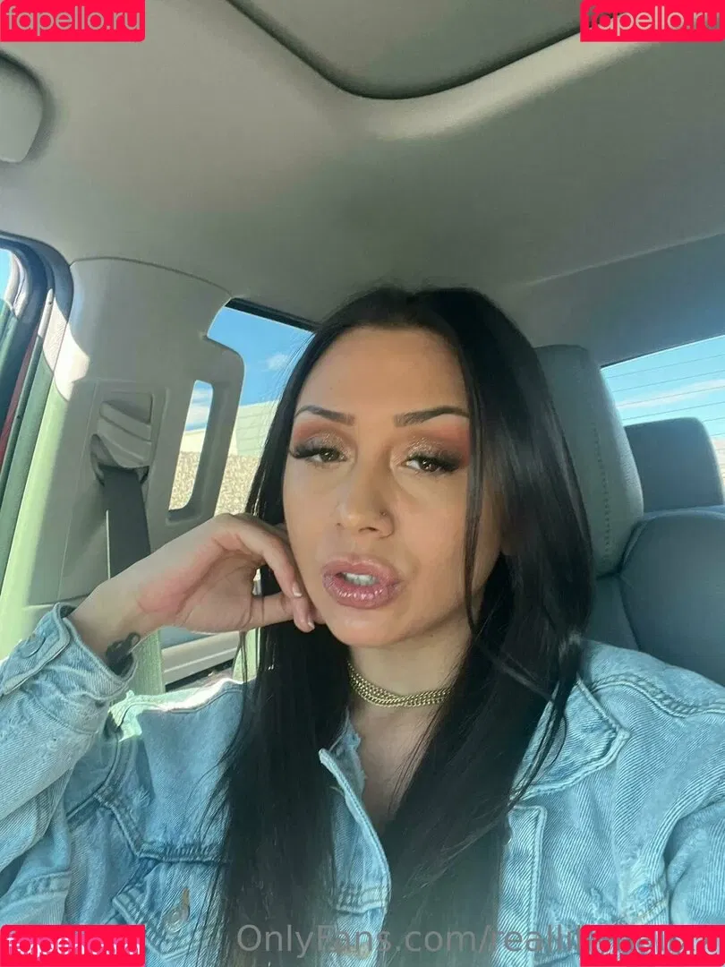 Lilly Hall Onlyfans Photo Gallery 