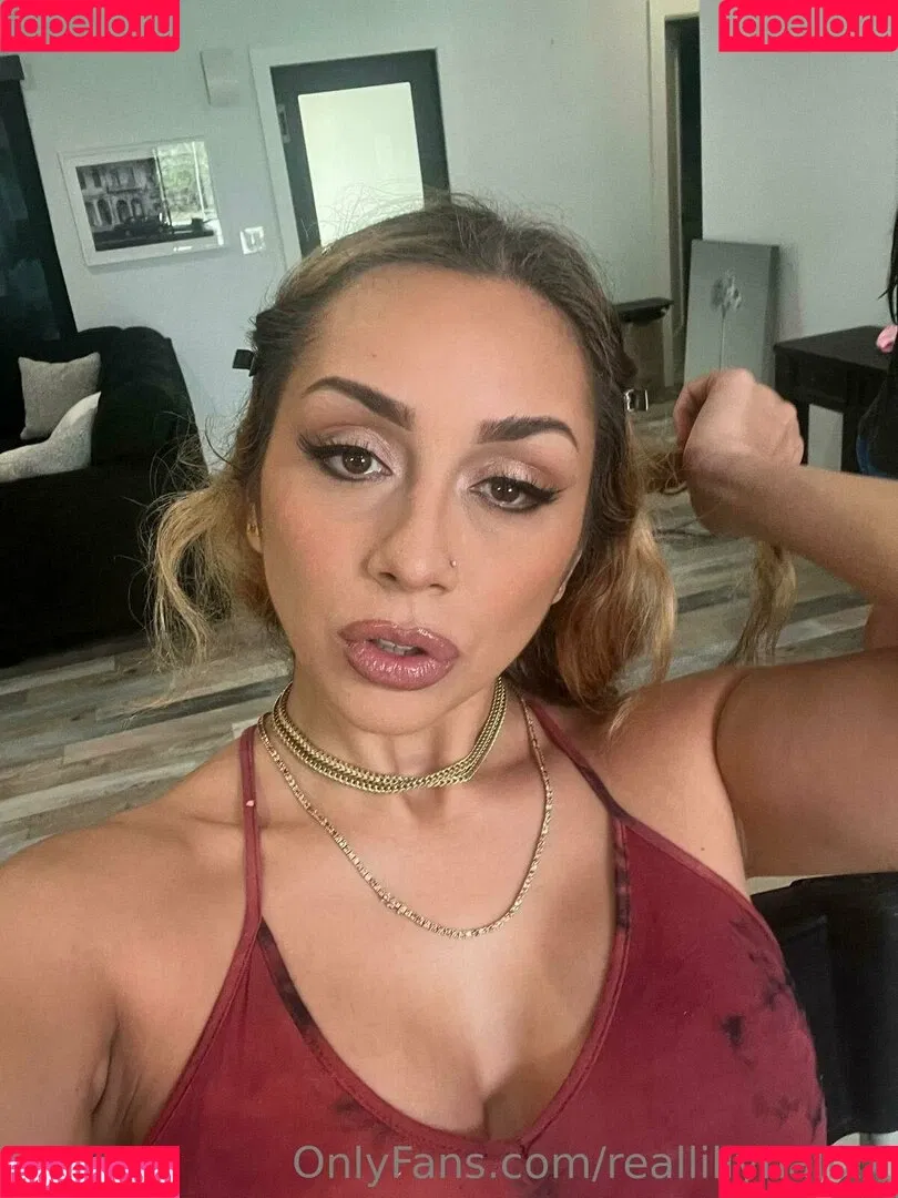 Lilly Hall Onlyfans Photo Gallery 