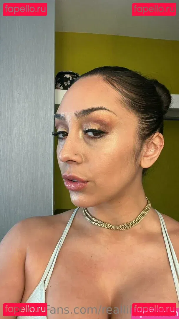 Lilly Hall Onlyfans Photo Gallery 