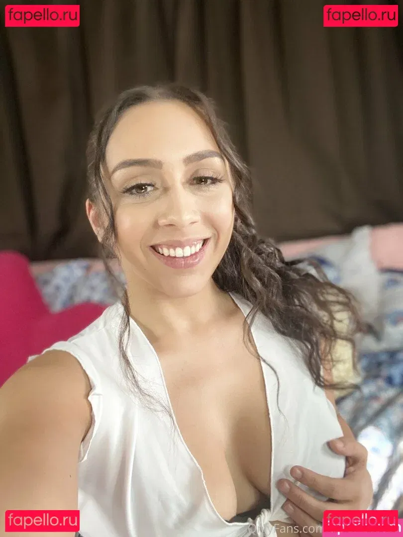 Lilly Hall Onlyfans Photo Gallery 