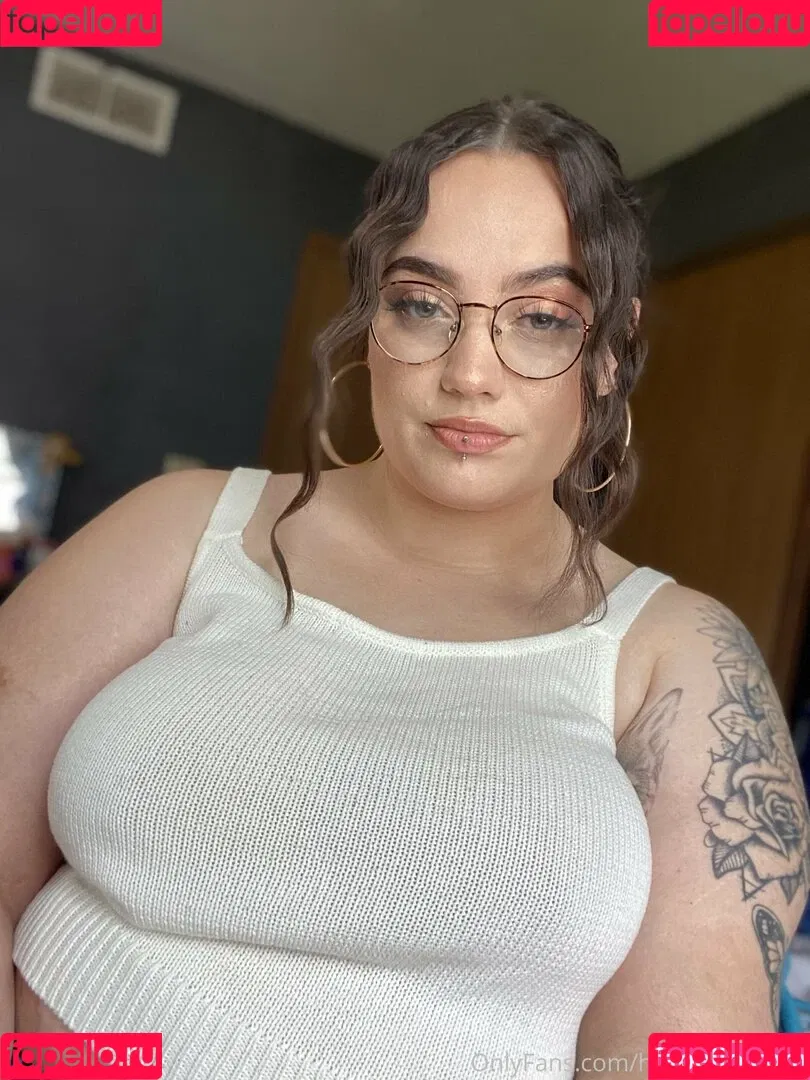 hornythickitten Onlyfans Photo Gallery 