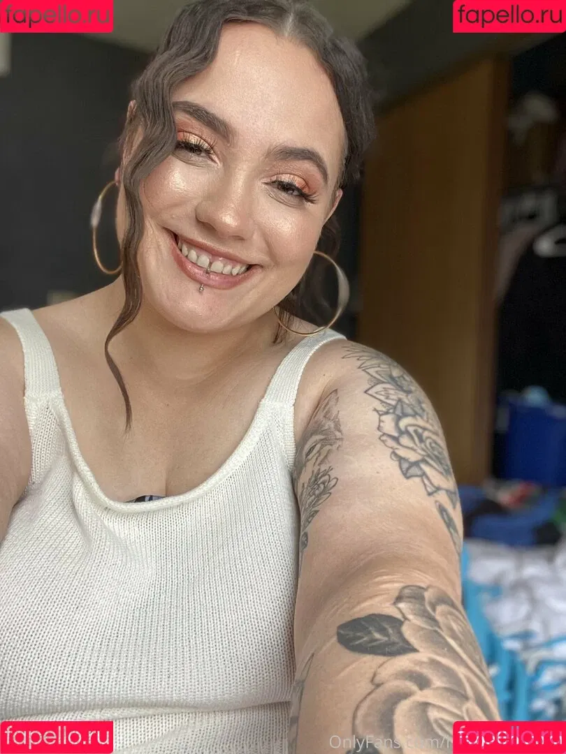 hornythickitten Onlyfans Photo Gallery 