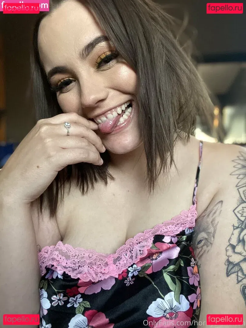 hornythickitten Onlyfans Photo Gallery 