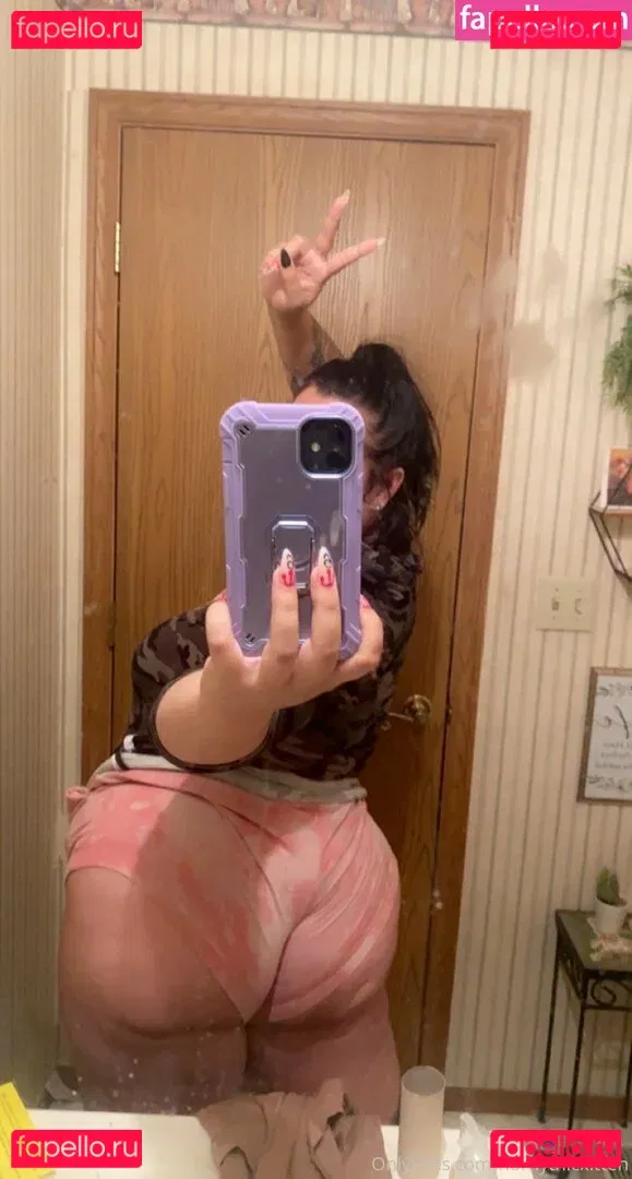 hornythickitten Onlyfans Photo Gallery 