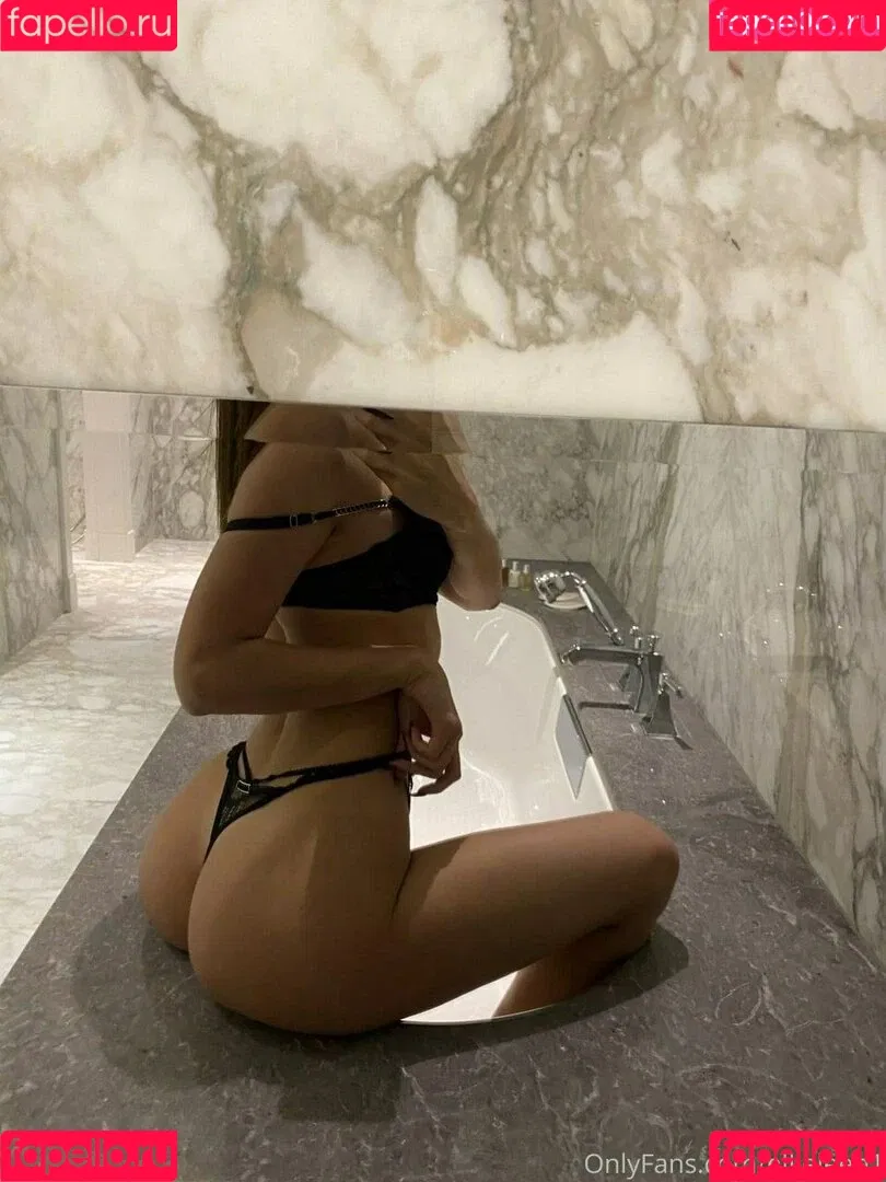 ellieleen Onlyfans Photo Gallery 