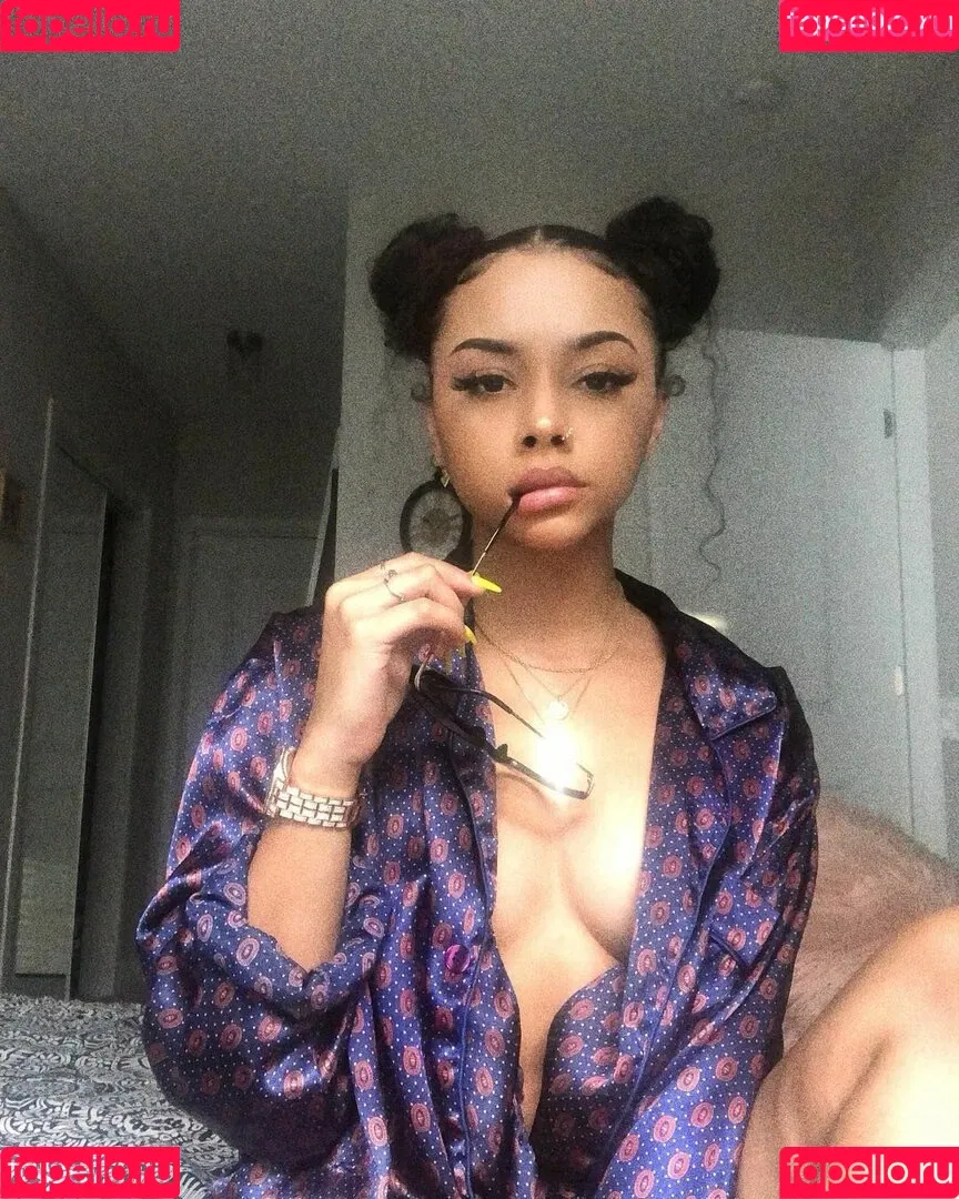 Alix Lapri Onlyfans Photo Gallery 