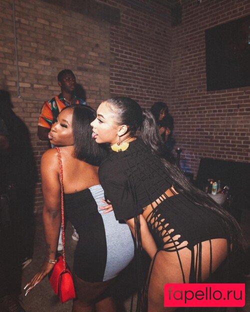 Alix Lapri Nude Onlyfans Photo 12