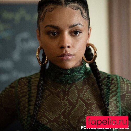 Alix Lapri Onlyfans Photo Gallery 