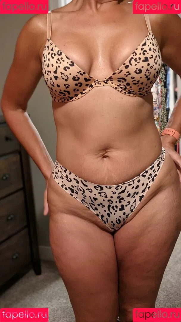 Polly Anna Onlyfans Photo Gallery 