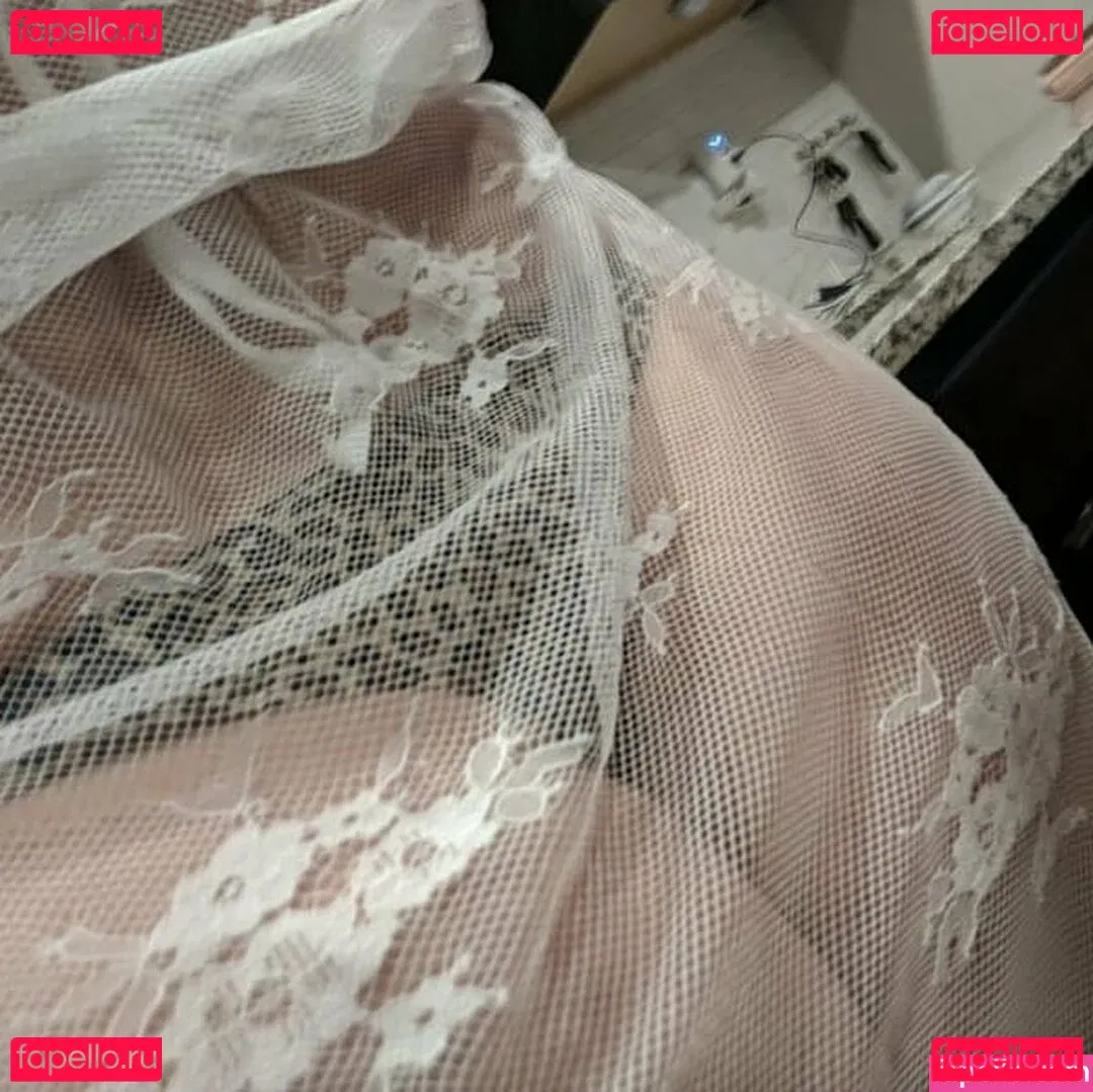 Polly Anna Onlyfans Photo Gallery 