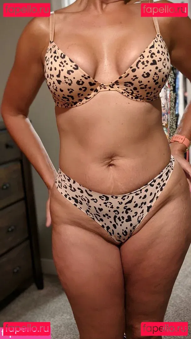 Polly Anna Onlyfans Photo Gallery 