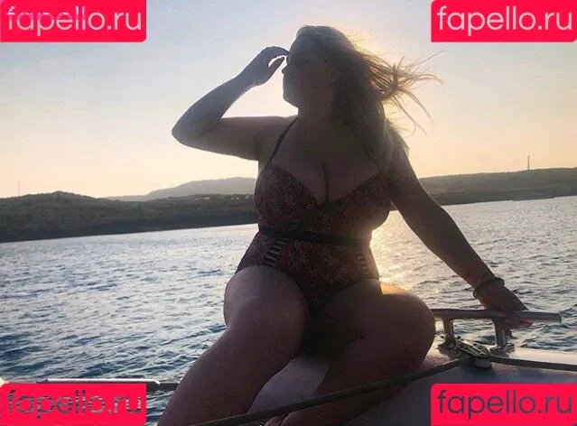 Julia Chegodar Onlyfans Photo Gallery 