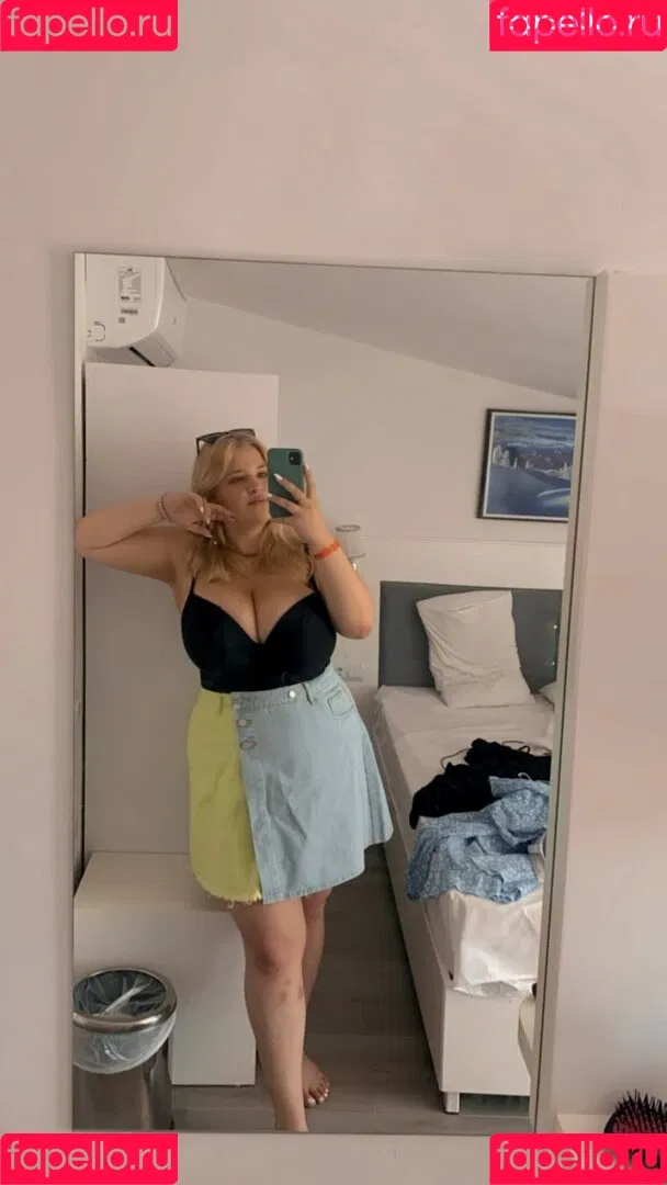 Julia Chegodar Onlyfans Photo Gallery 