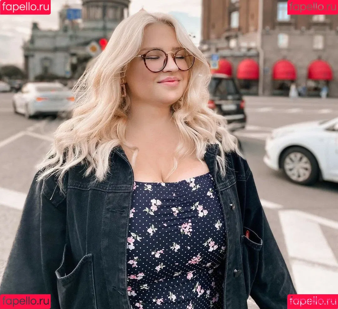Julia Chegodar Onlyfans Photo Gallery 