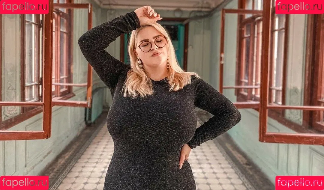 Julia Chegodar Onlyfans Photo Gallery 