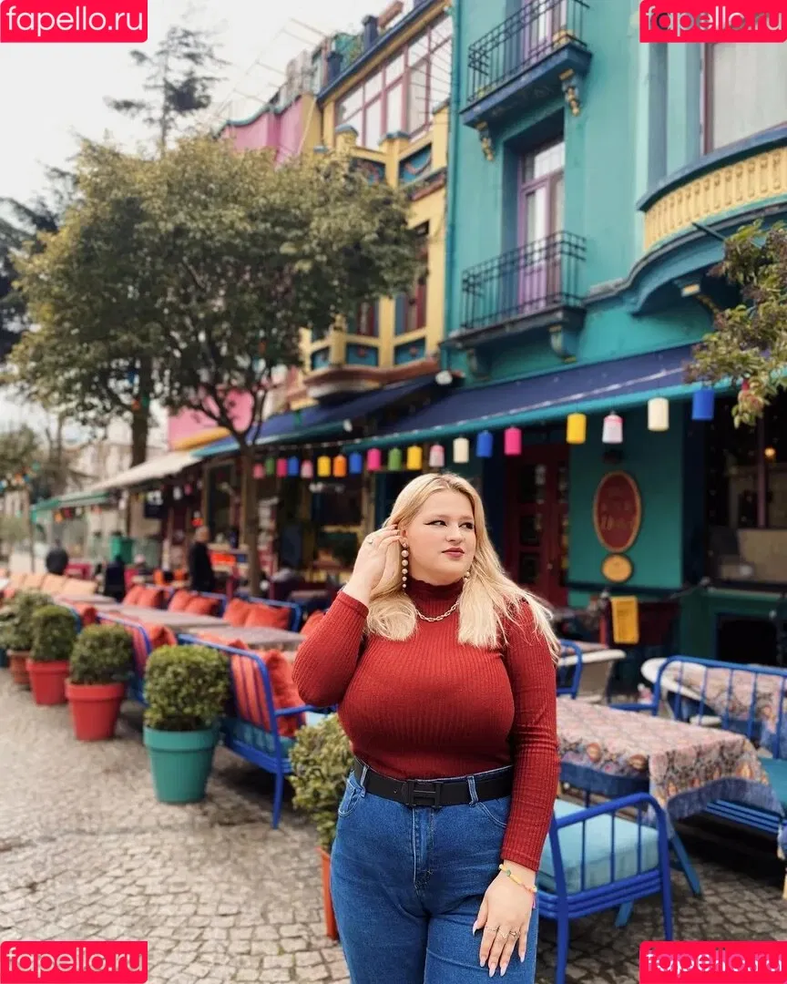 Julia Chegodar Onlyfans Photo Gallery 