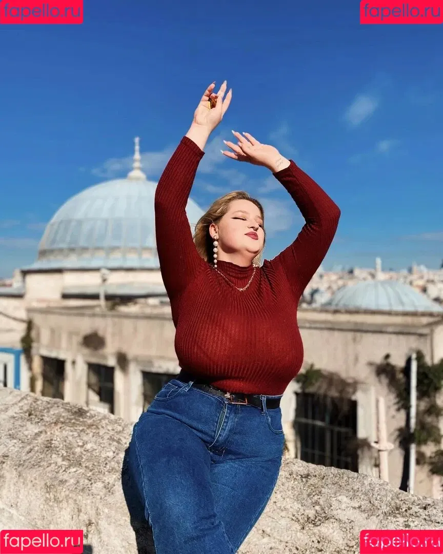 Julia Chegodar Onlyfans Photo Gallery 
