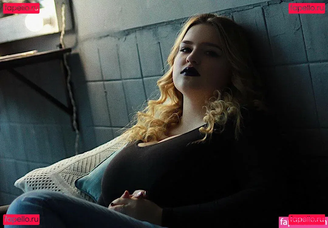 Julia Chegodar Onlyfans Photo Gallery 