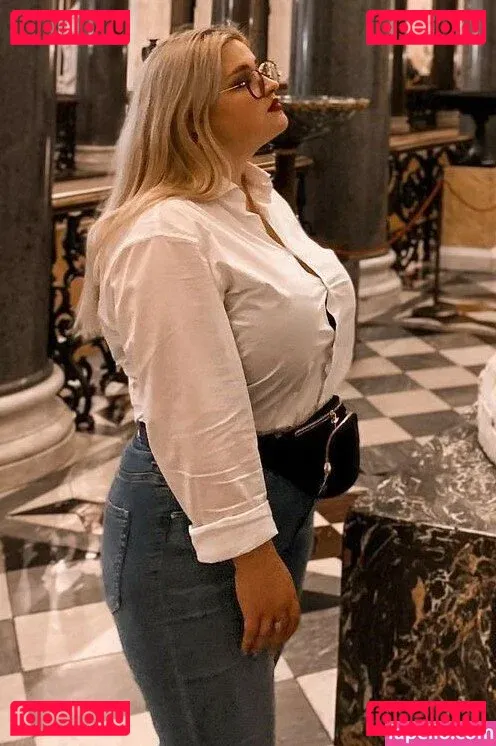 Julia Chegodar Onlyfans Photo Gallery 