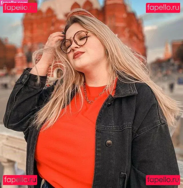 Julia Chegodar Onlyfans Photo Gallery 