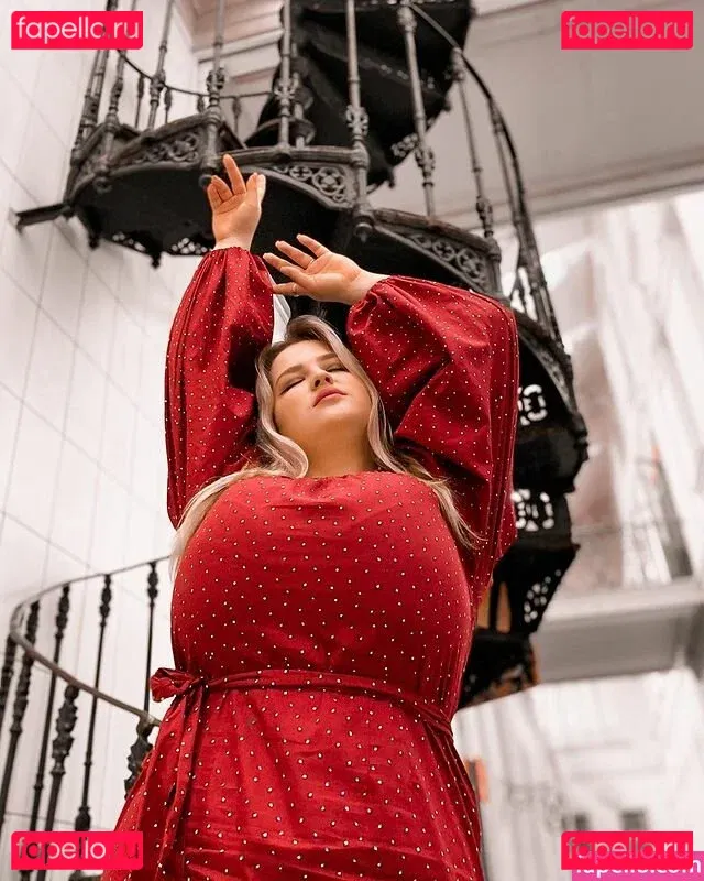 Julia Chegodar Onlyfans Photo Gallery 