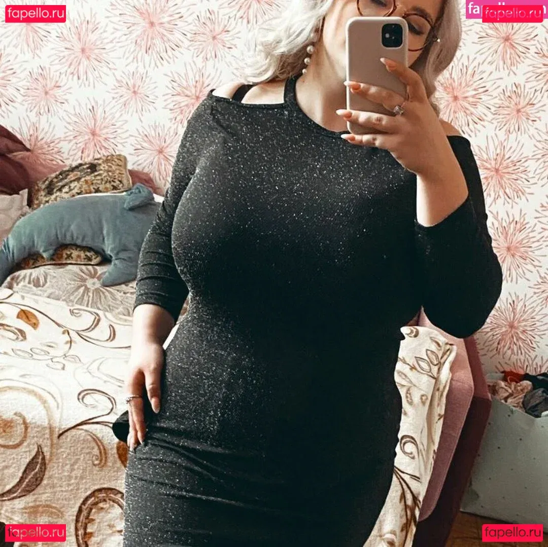 Julia Chegodar Onlyfans Photo Gallery 