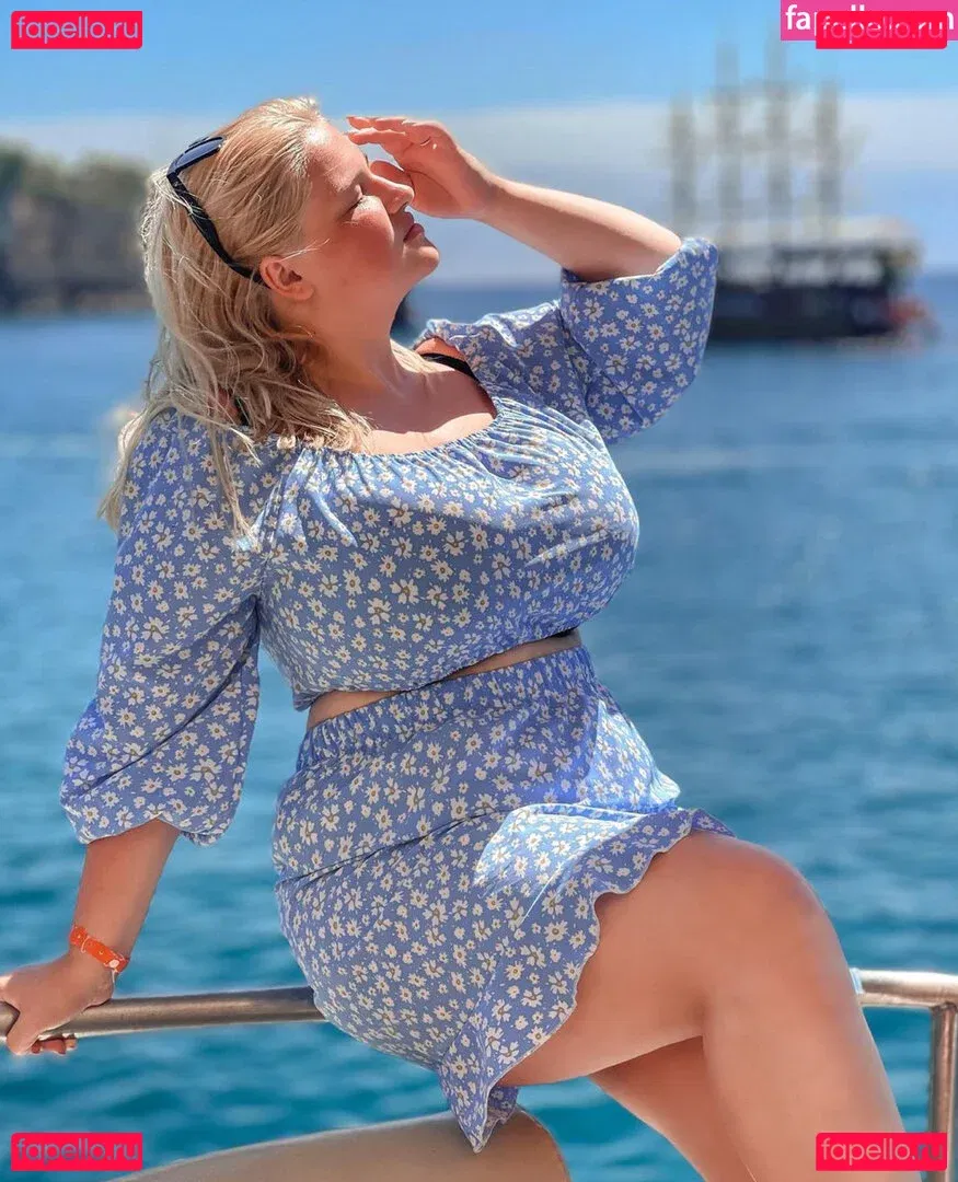 Julia Chegodar Onlyfans Photo Gallery 