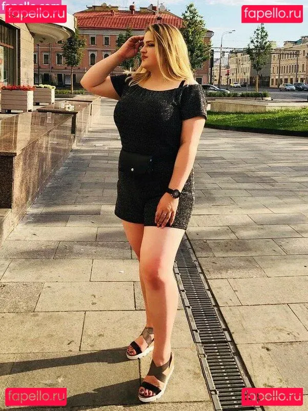 Julia Chegodar Onlyfans Photo Gallery 