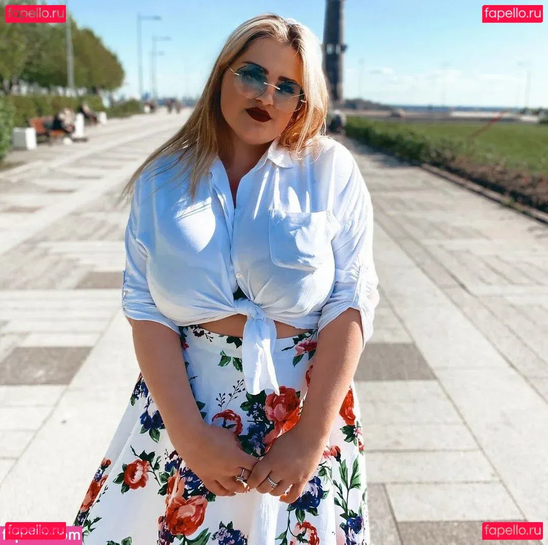 Julia Chegodar Onlyfans Photo Gallery 