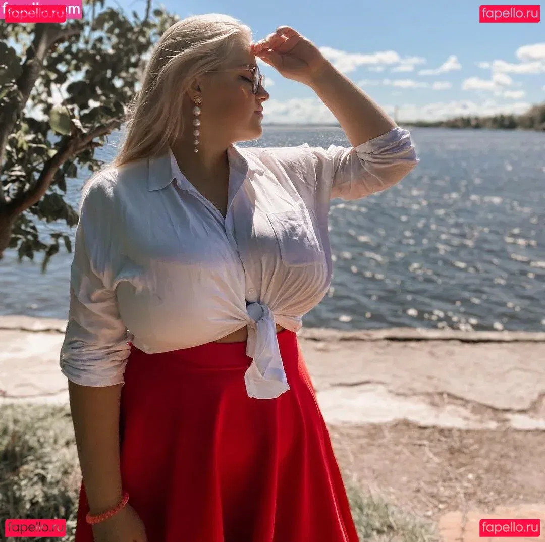 Julia Chegodar Onlyfans Photo Gallery 