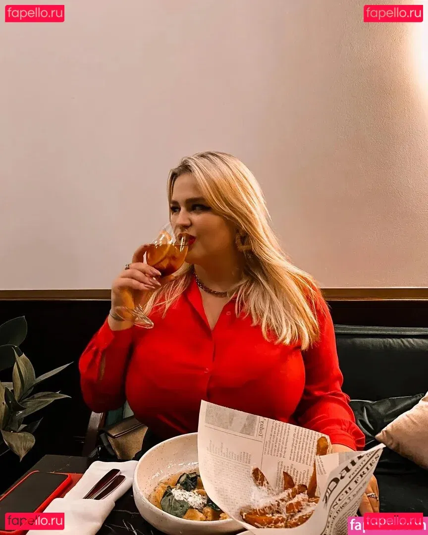 Julia Chegodar Onlyfans Photo Gallery 