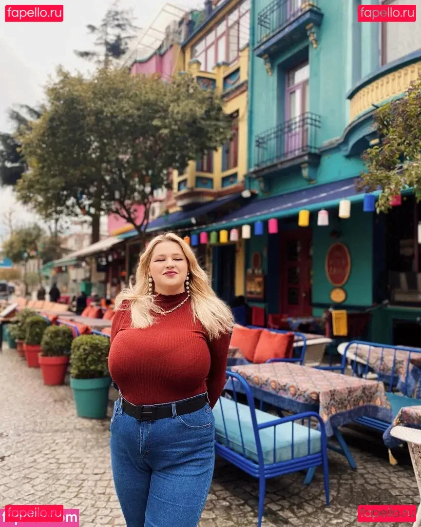 Julia Chegodar Onlyfans Photo Gallery 